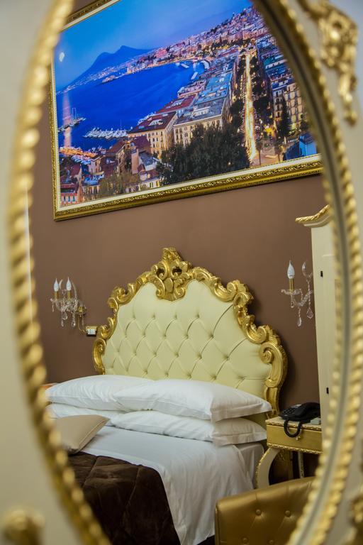 Des Artistes Hotel