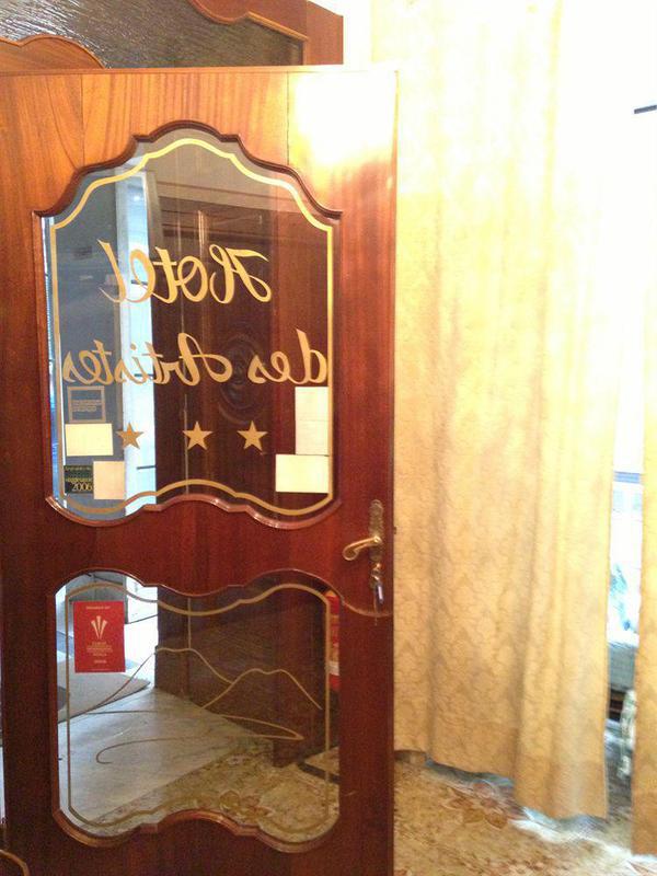 Des Artistes Hotel 4*